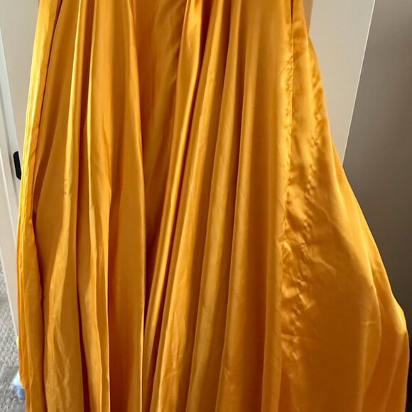 Mac Duggal BOW SWEETHEART STRAPLESS A LINE GOWN size 16 Marigold (67995) Dress - Picture 9 of 12
